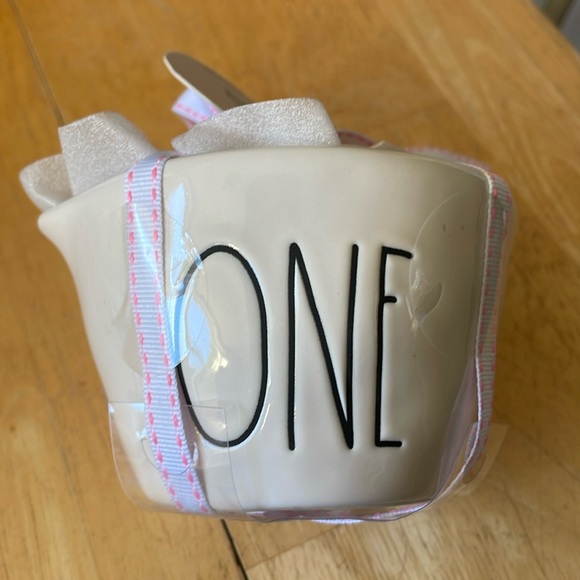 Rae Dunn White & Pink Measuring Cups Set - Picture 1 of 4